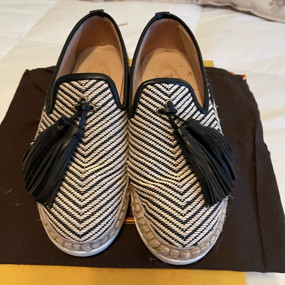 Authentic tods - Picture 2 of 4